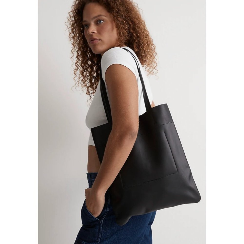 Madewell Magazine Tote Bag in BlackLeather NN616 D
